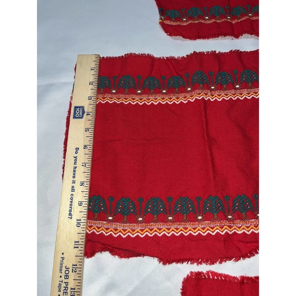 Vintage‎ Holiday Cotton 6 Placemats And 4 Napkins , Red , Embroidered Detail